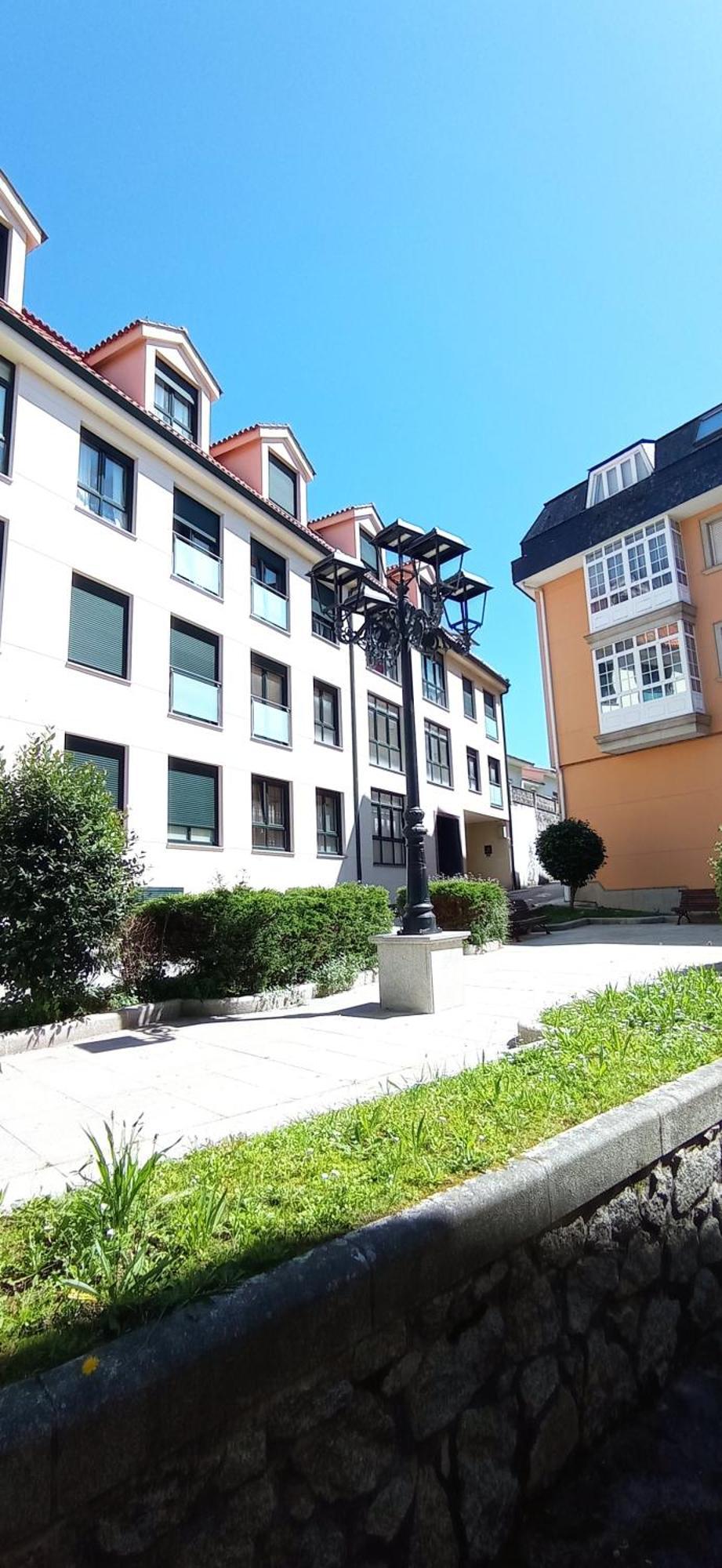 Suite In Shared Apartment Cee Exterior foto